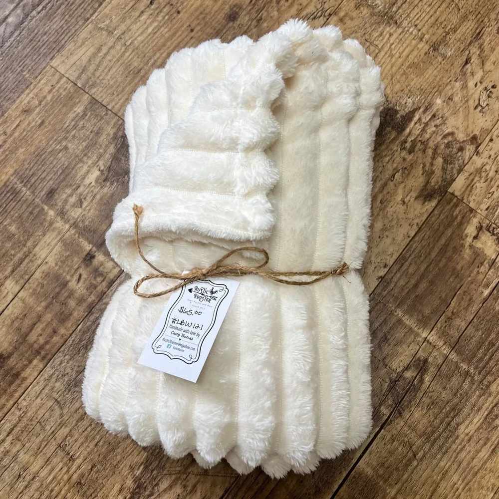 Rustic Rooster Plush Ribbed Throw Blanket Cream Ivory 40x55 soft light weight